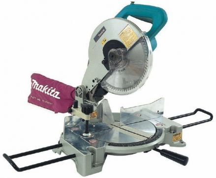 Торцовочная пила Makita LS1040 в прокат в Махачкале. У нас лучшая цена за сутки! Возможность взять в аренду с выгодной скидкой до 40% при экспресс доставке 24/7. И помните, ночью стоимость еще дешевле на 30%! #арендапрокат #виброплита #выгодно